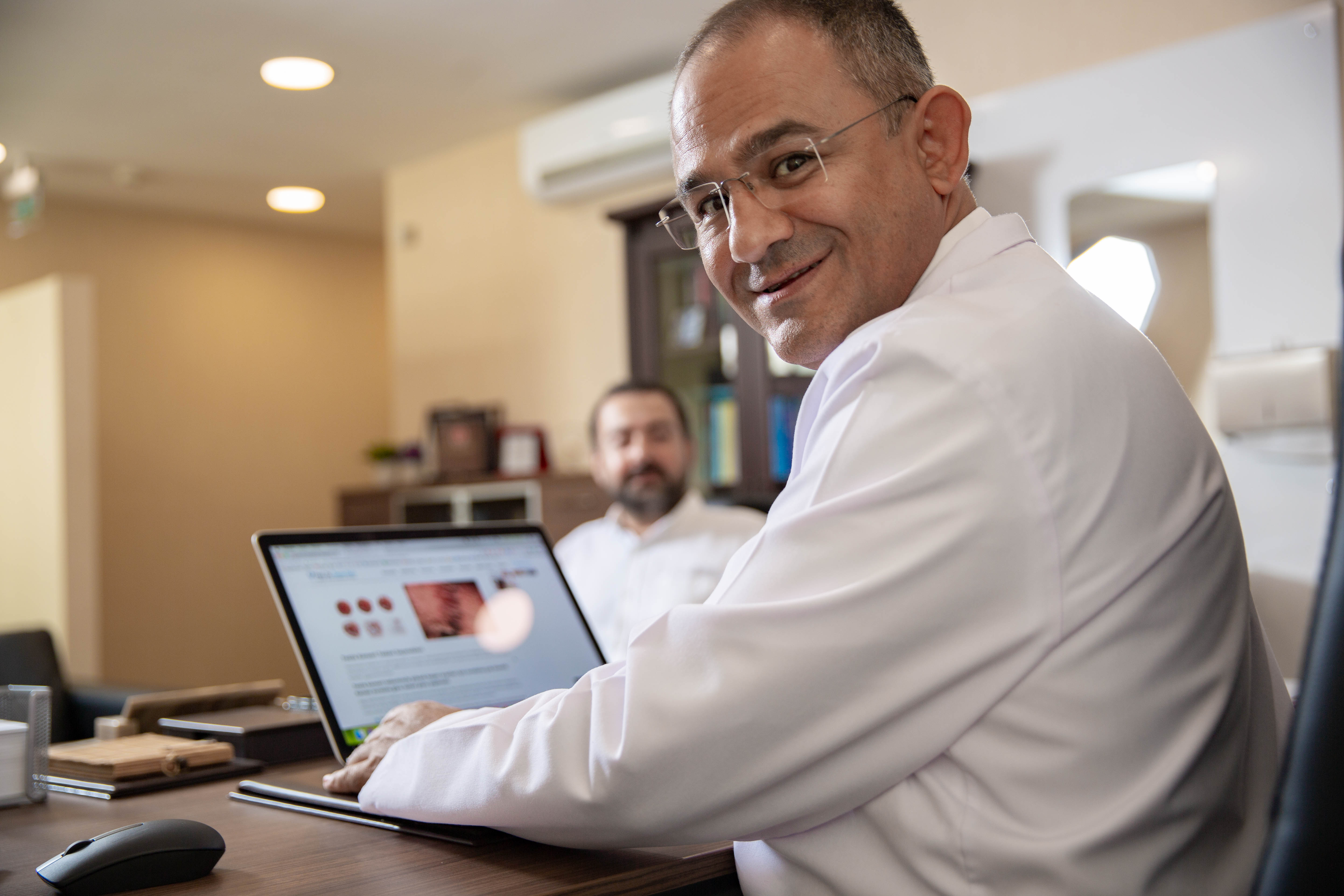 Uroloji Uzmani Prof Dr Sinan Ekici Klinigi 12 Bk