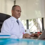 Uroloji Uzmani Prof Dr Sinan Ekici Klinigi 17 Bk