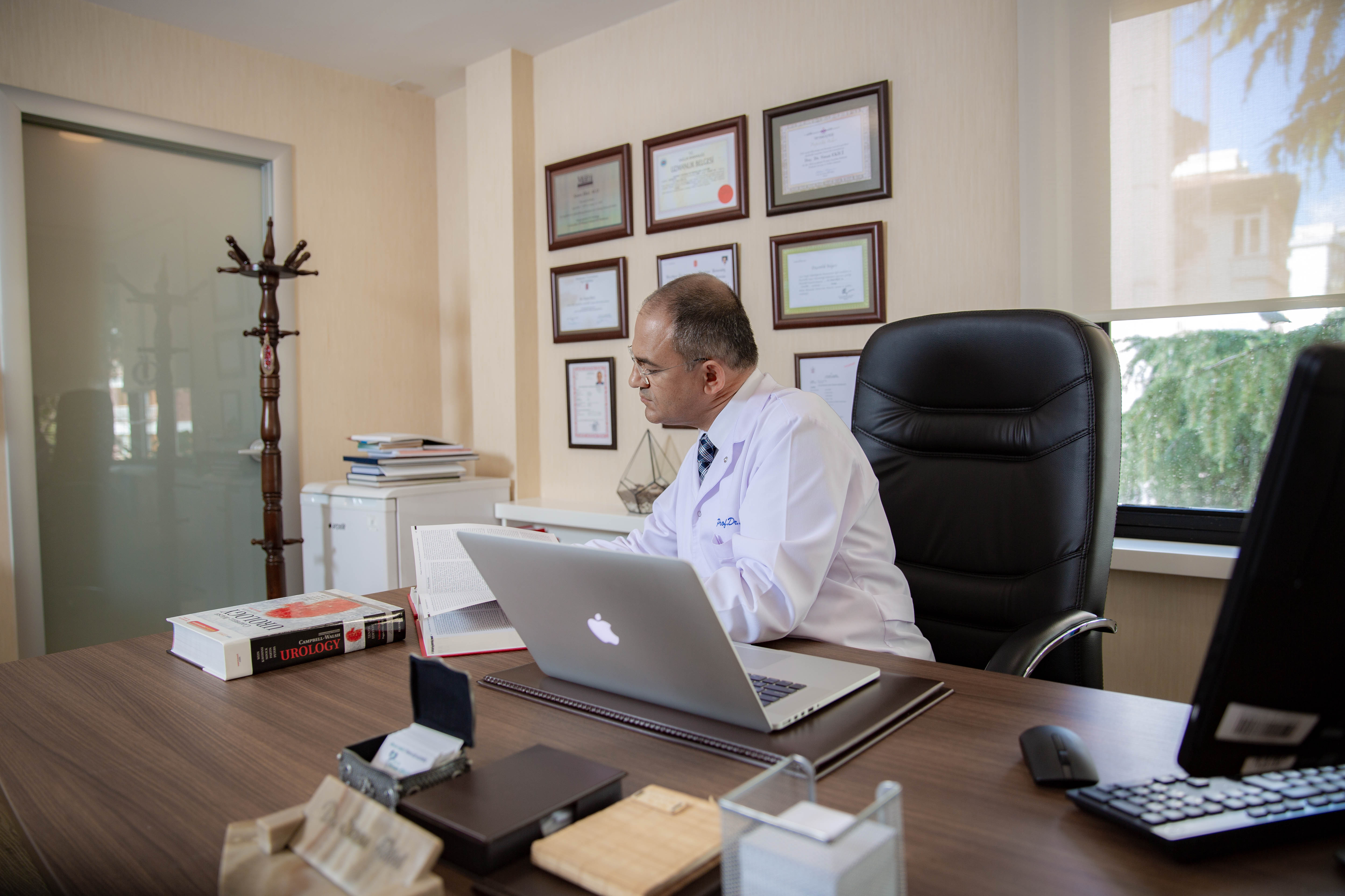 Uroloji Uzmani Prof Dr Sinan Ekici Klinigi 18 Bk 1
