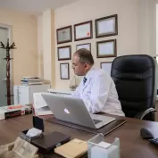Uroloji Uzmani Prof Dr Sinan Ekici Klinigi 18 Bk