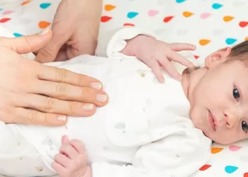 Yenidoğan Hidroseli Nedenleri ve Belirtileri