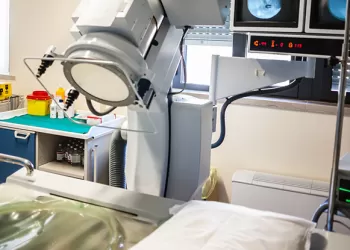 Böbrek Taşı Tedavisinde ESWL Taş Kırma Yöntemi