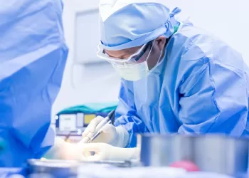 Ürolojide Mikrocerrahi Nasıl Uygulanır?