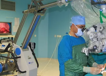 Varikosel Tedavisinde Mikrocerrahi Varikoselektomi